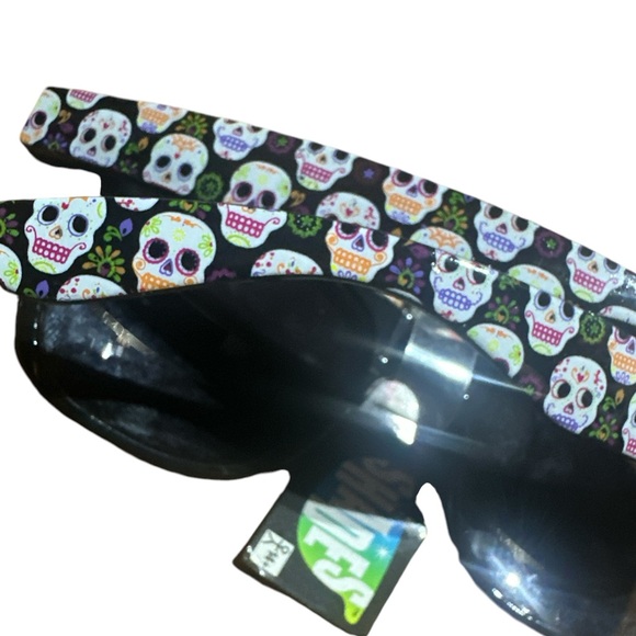 Fun Shades By Amscan Sugar Skull Sunglasses Ages 14+ Brand New With Tags! - Picture 3 of 5
